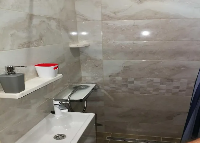 Luna - 2-bedroom A1-niko